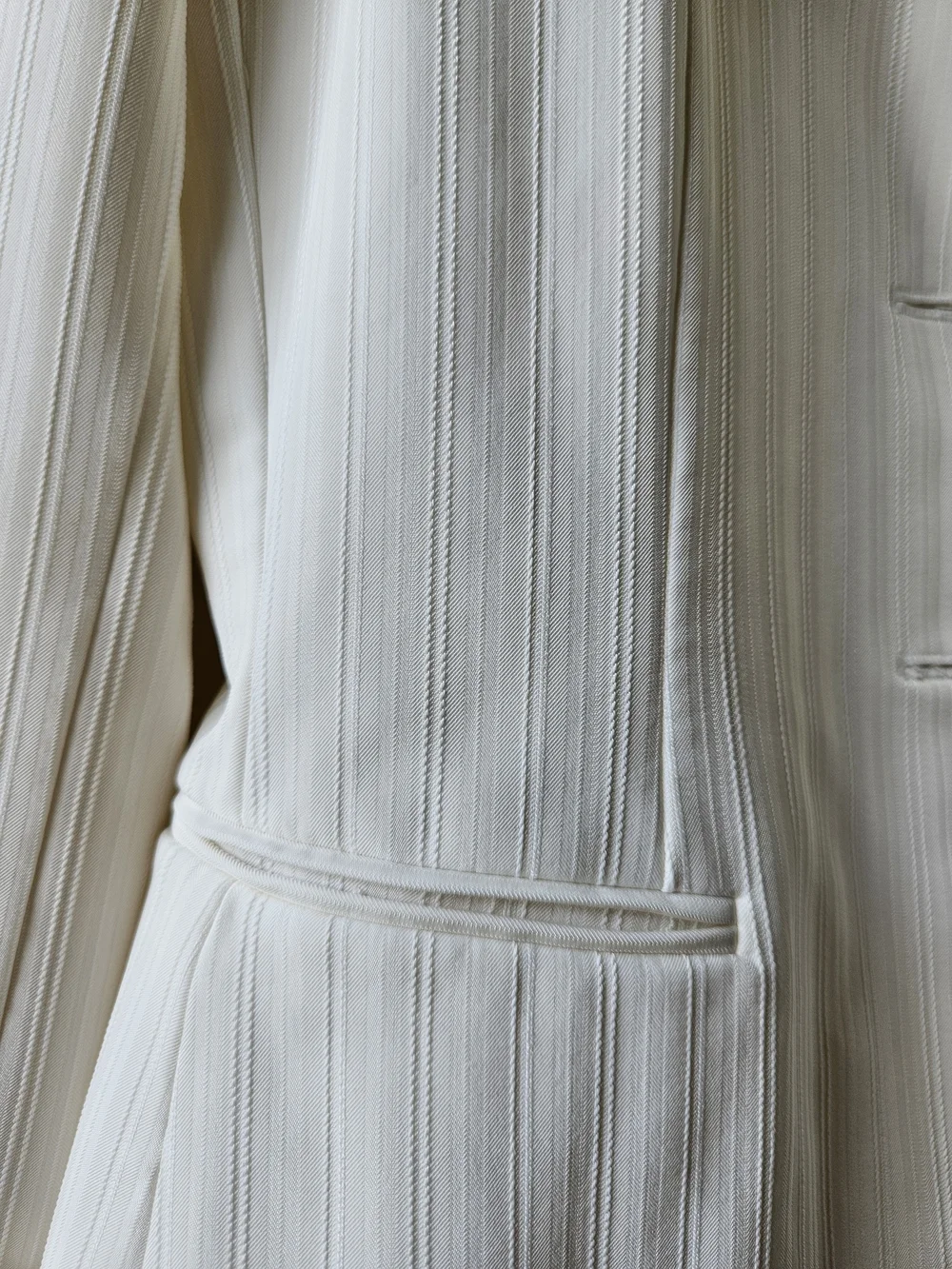 Antonio Melani Classic Women's White Tailored Pant Suit Set